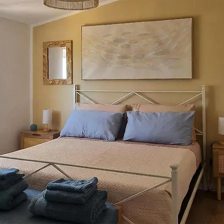 公寓 3 Bedroom Lovely In *
