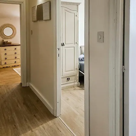 2 Bedroom Pet Friendly In Apartamento *